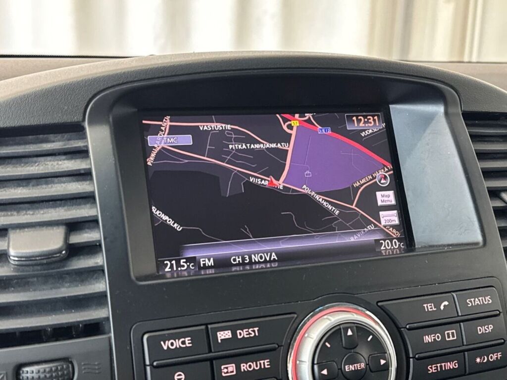 Nissan Navara 2012 Musta