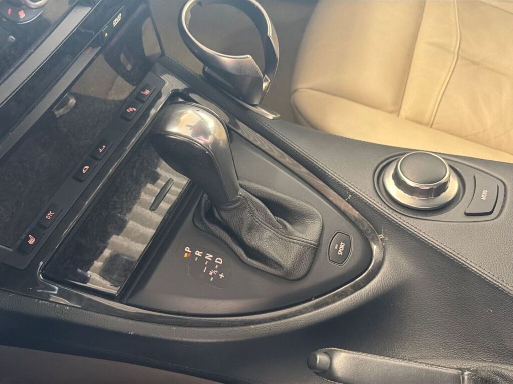 BMW 630 2006 Musta