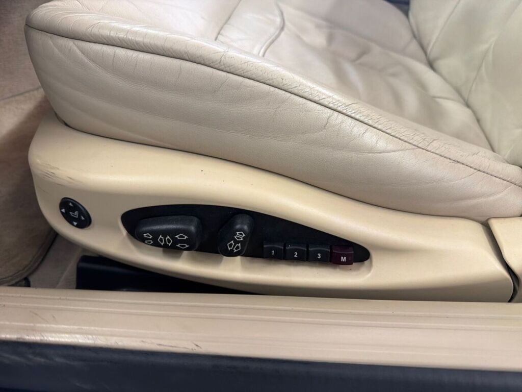 BMW 630 2006 Musta