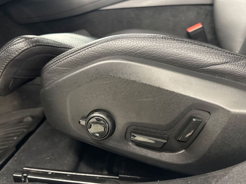 Volvo V60 2022 Valkoinen