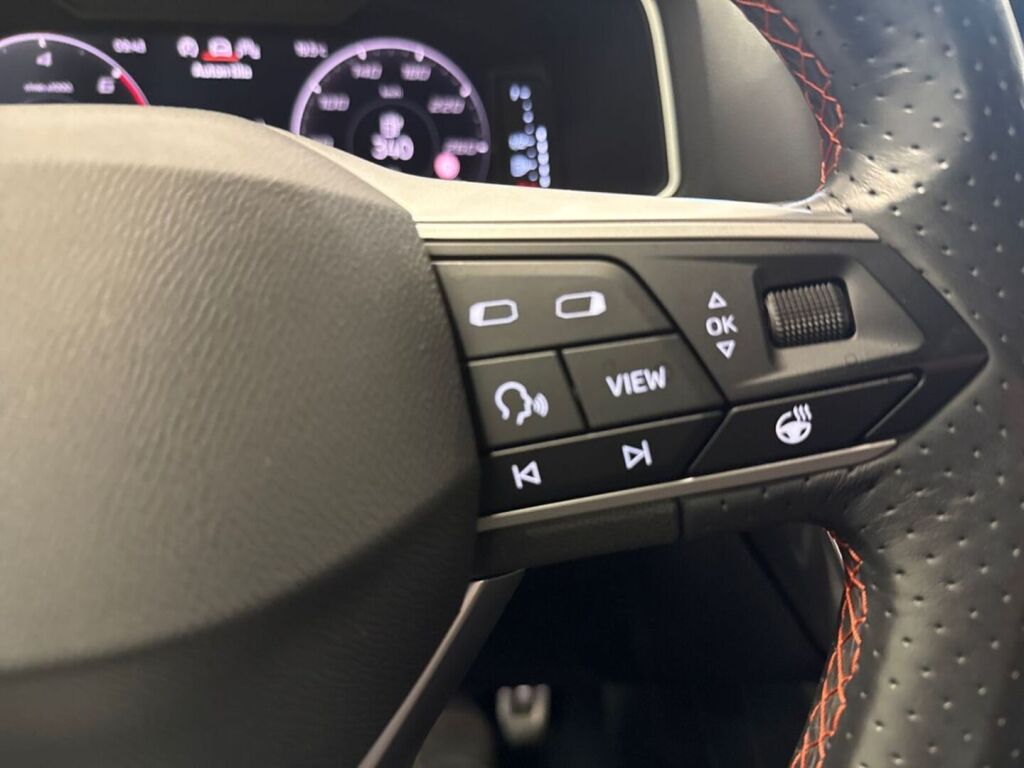 Seat Tarraco 2021 Valkoinen