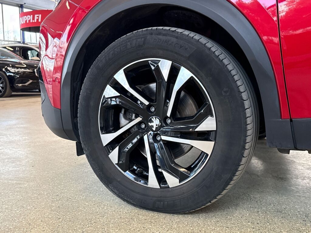 Peugeot e-2008 2022 Punainen