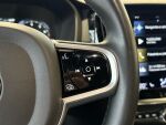 Volvo V60 2022 Musta