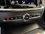 Volvo V60 2022 Musta