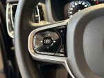 Volvo V60 2022 Musta