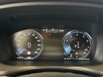 Volvo V60 2022 Musta