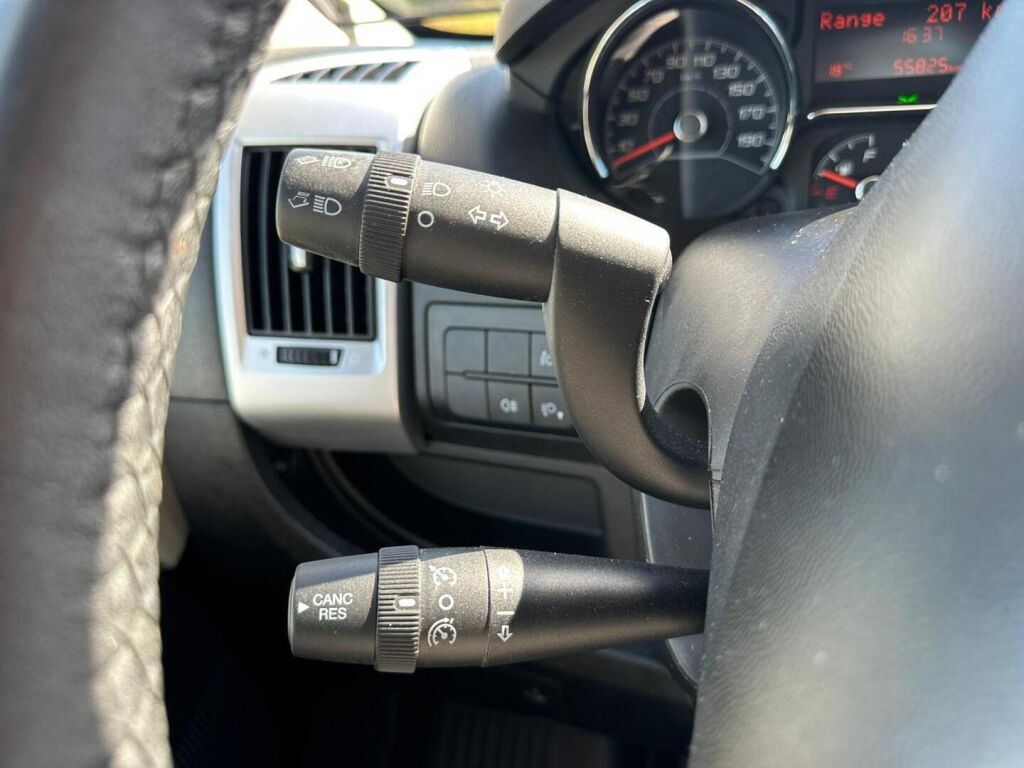 Sunlight Cliff VAN 600 XV 2020 Musta