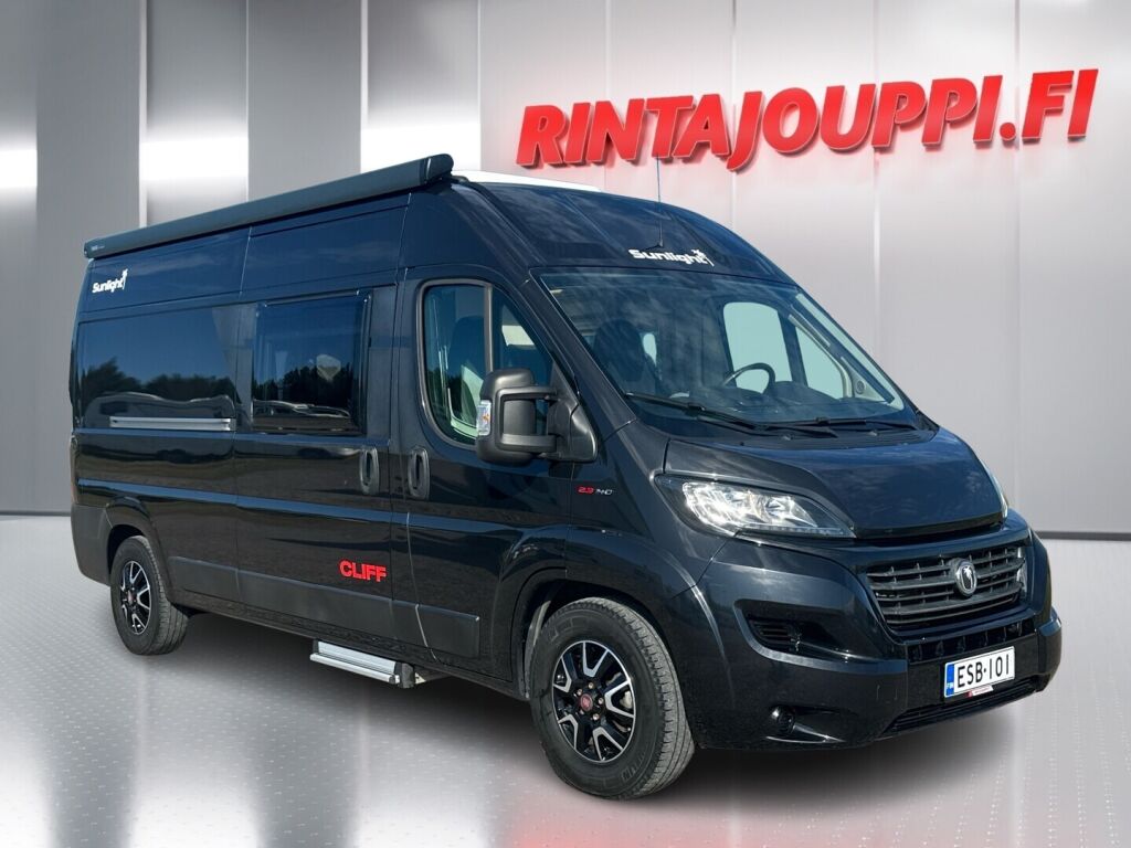 Sunlight Cliff VAN 600 XV 2020 Musta