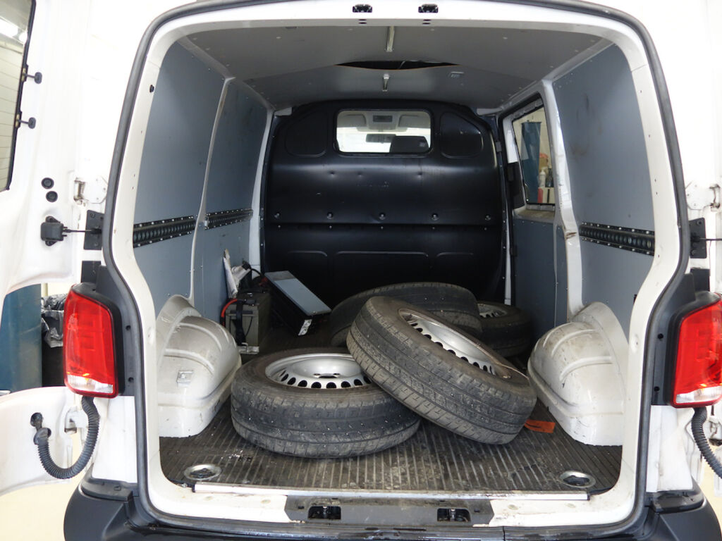 Volkswagen Transporter 2020 Valkoinen