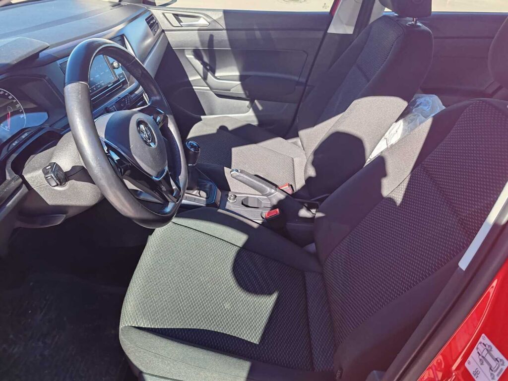 Volkswagen Polo 2020 Punainen