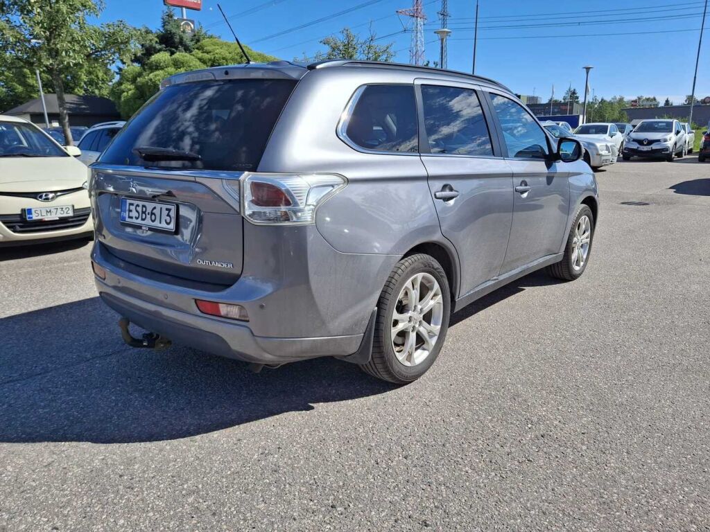 Mitsubishi Outlander 2014 Harmaa