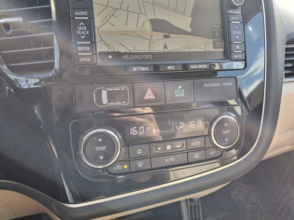 Mitsubishi Outlander 2014 Harmaa