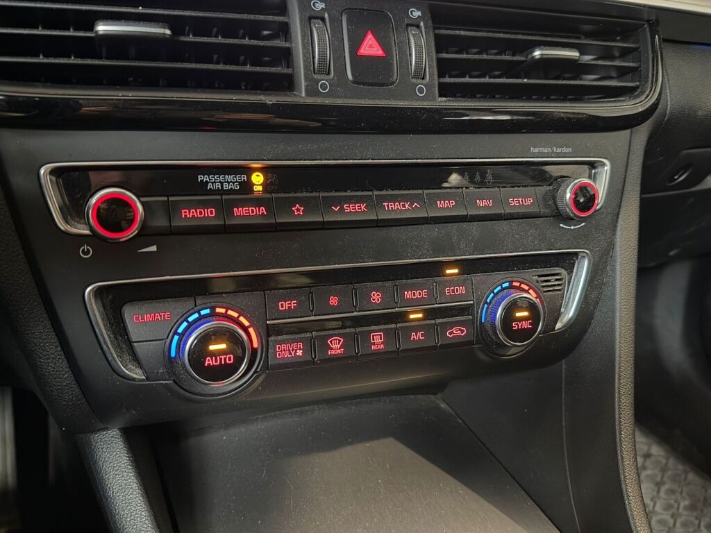 Kia Optima 2020 Musta