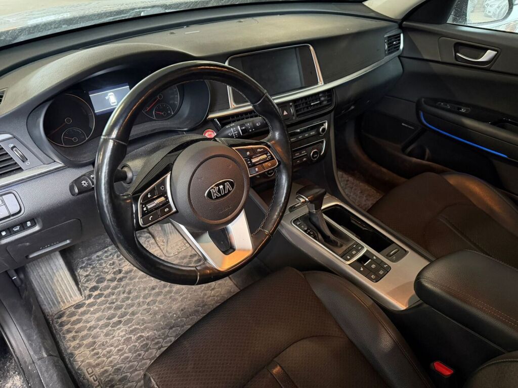 Kia Optima 2020 Musta