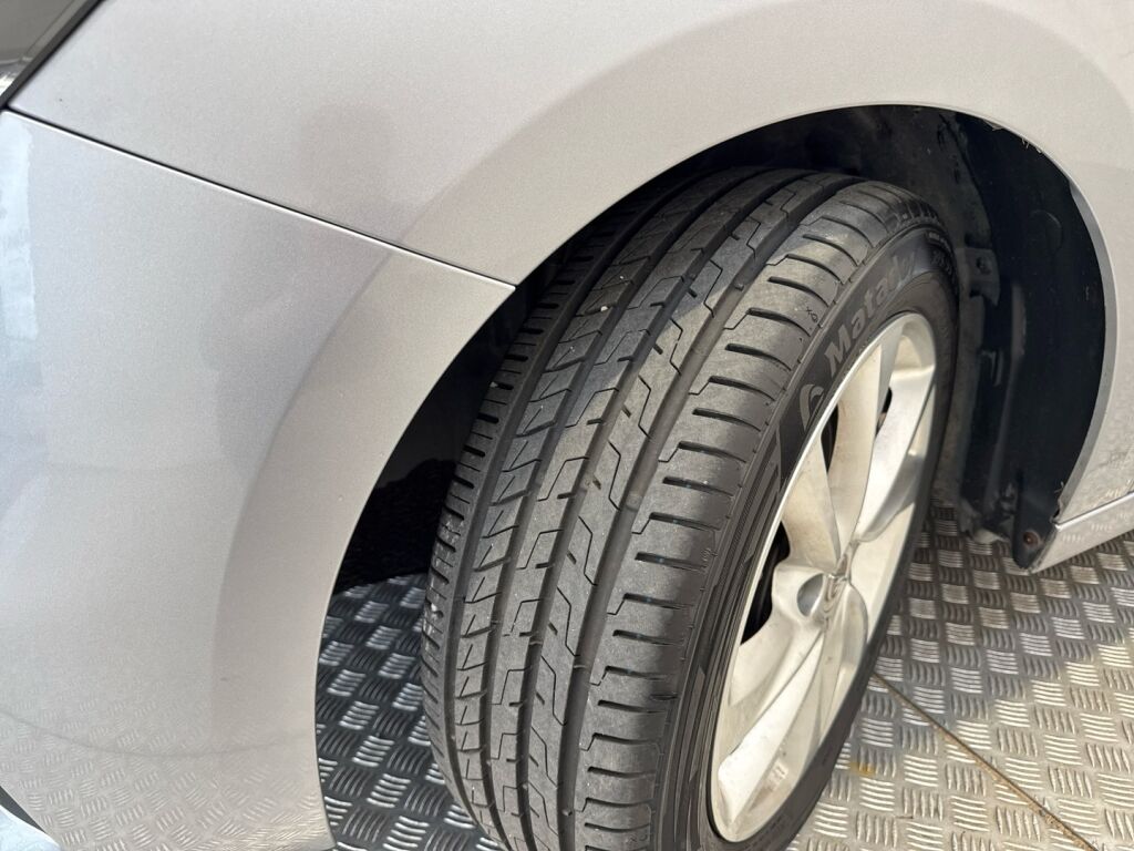 Opel Corsa 2020 Musta