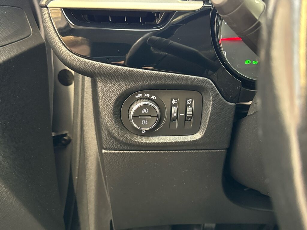 Opel Corsa 2020 Musta