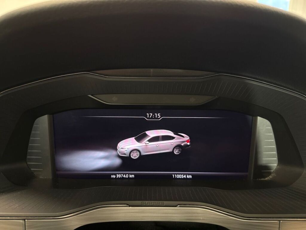 Skoda Superb 2020 Sininen
