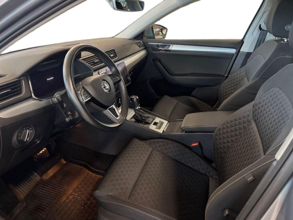 Skoda Superb 2020 Harmaa