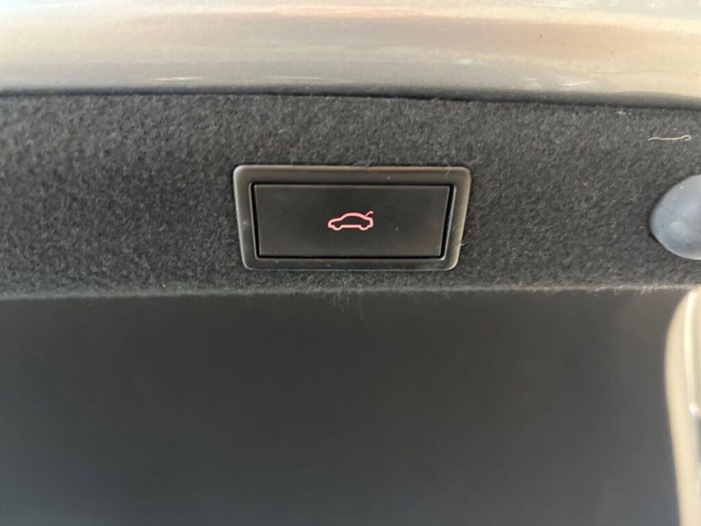 Skoda Superb 2020 Harmaa