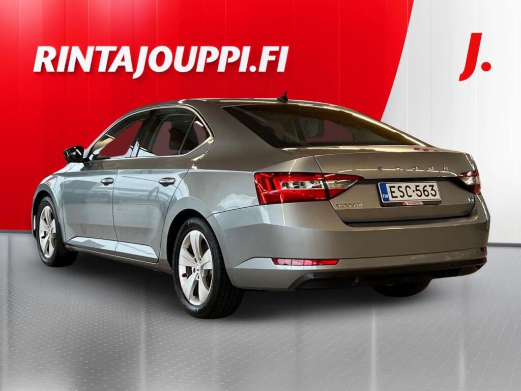 Skoda Superb 2020 Harmaa