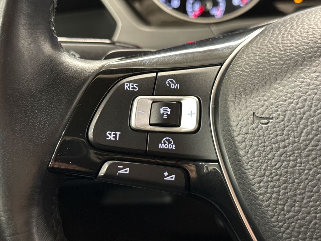 Volkswagen Touran 2018 Hopea