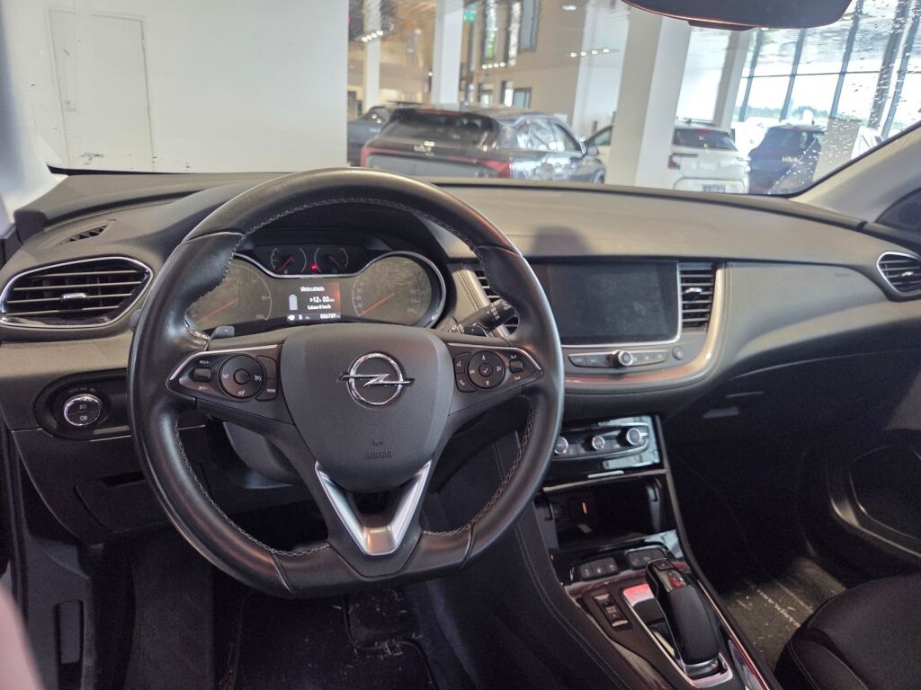 Opel Grandland X 2020 Musta