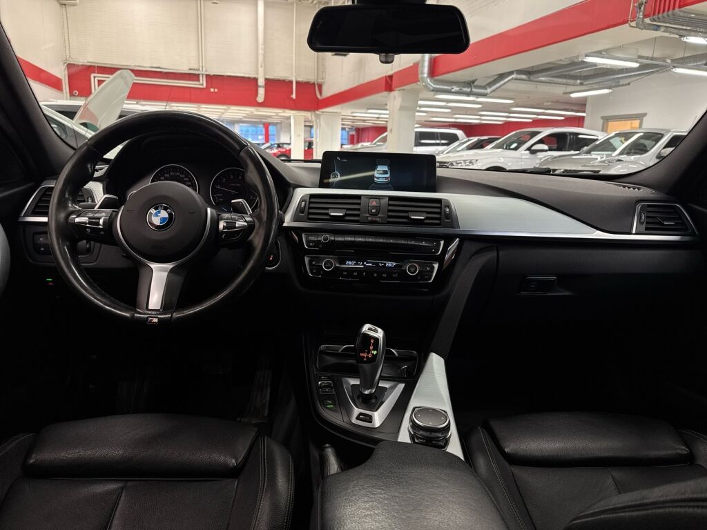 BMW 330 2016 Harmaa
