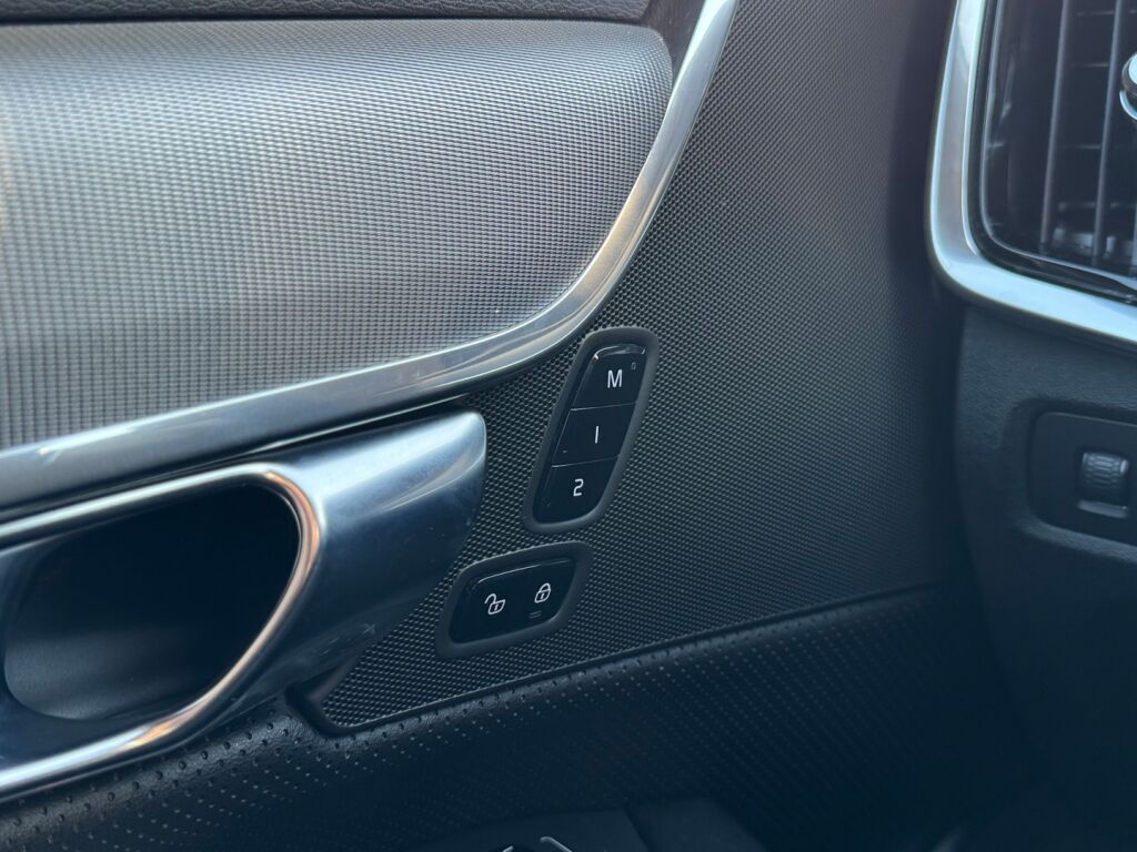 Volvo V90 2017 Harmaa