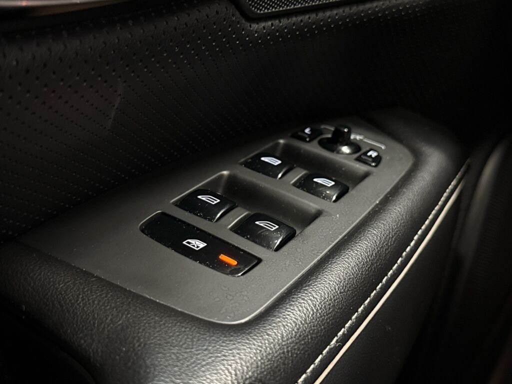 Volvo V90 2017 Harmaa