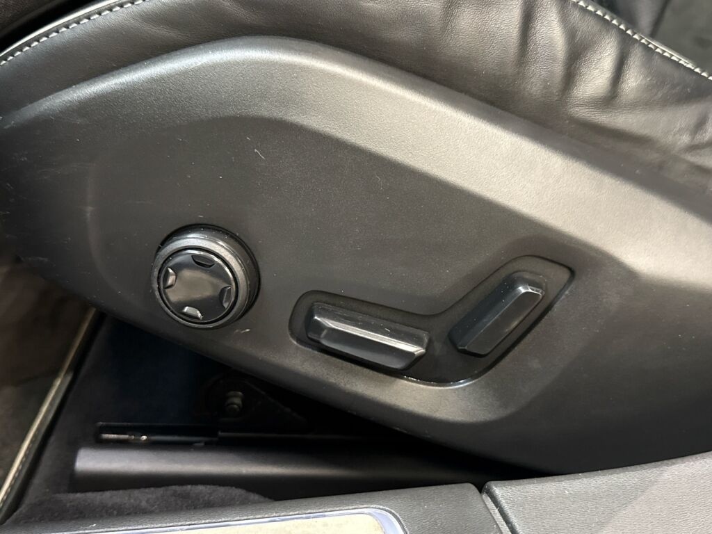 Volvo V90 2018 Harmaa