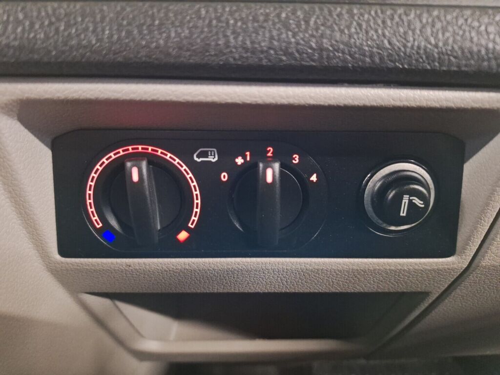 Volkswagen Transporter 2016 Valkoinen