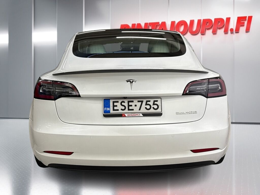 Tesla Model 3 2020 Valkoinen