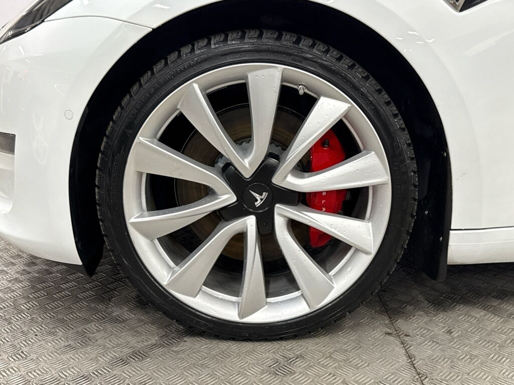 Tesla Model 3 2020 Valkoinen