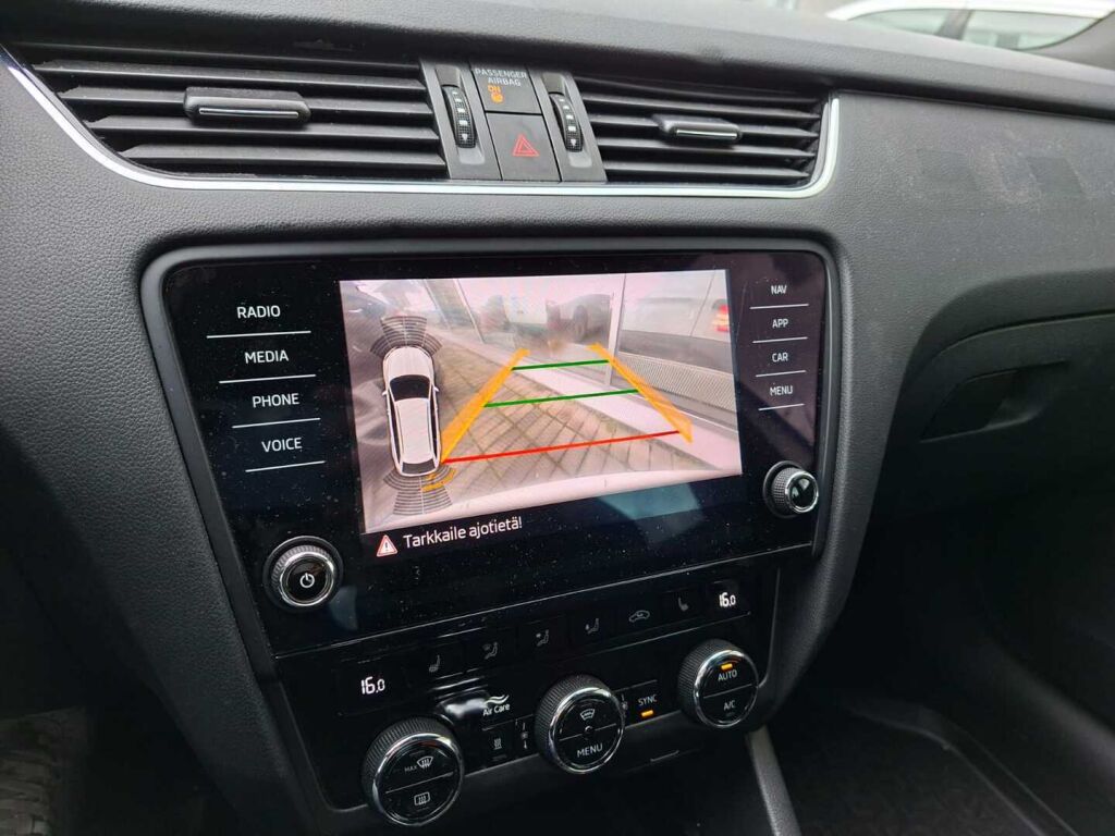 Skoda Octavia 2020 Valkoinen
