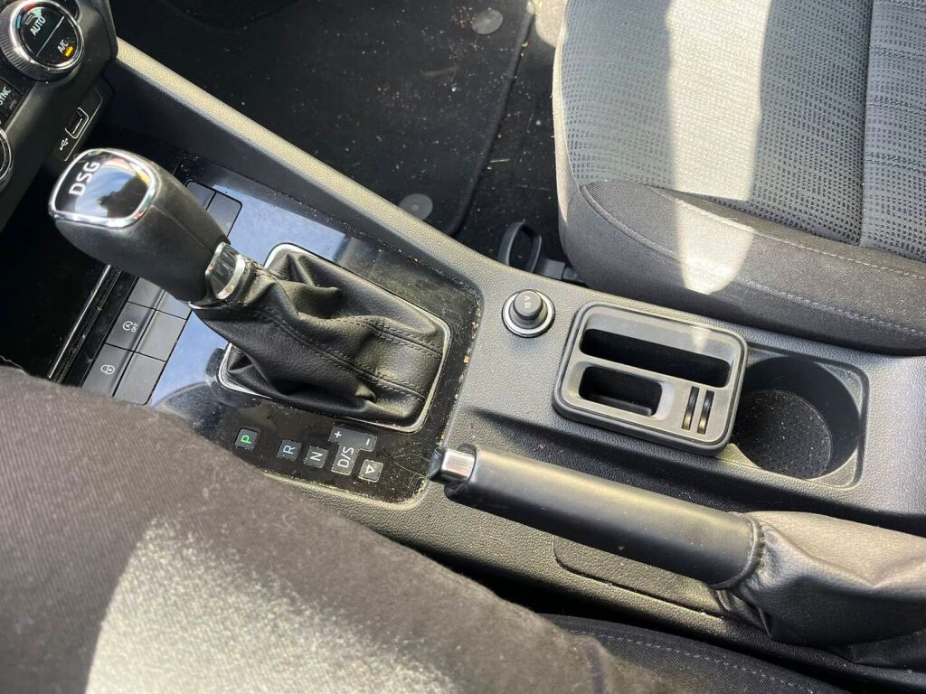 Skoda Octavia 2020 Harmaa