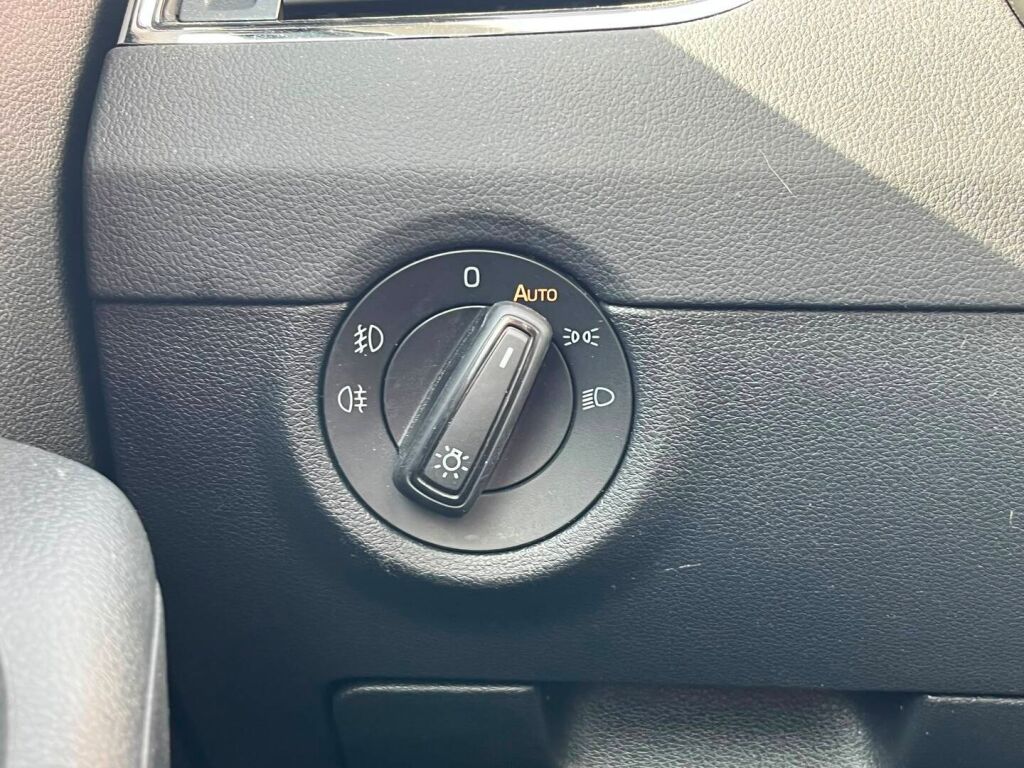 Skoda Octavia 2020 Harmaa