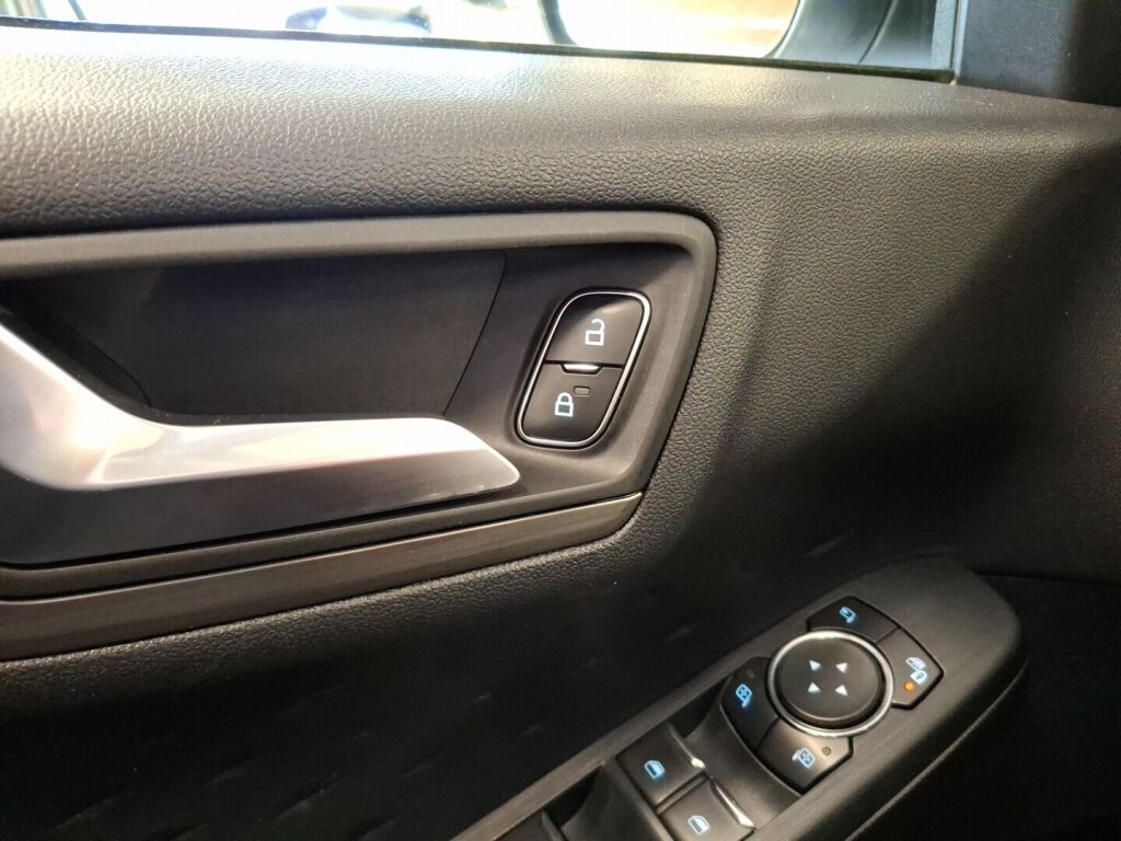 Ford Kuga 2020 Valkoinen