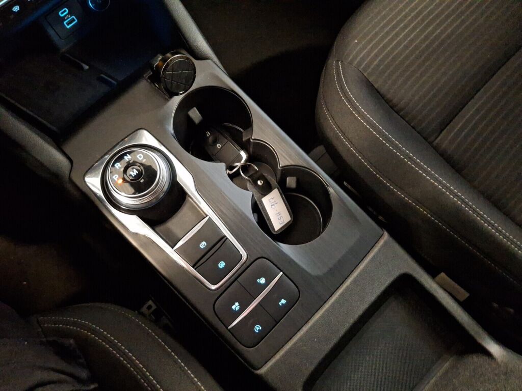 Ford Kuga 2020 Valkoinen