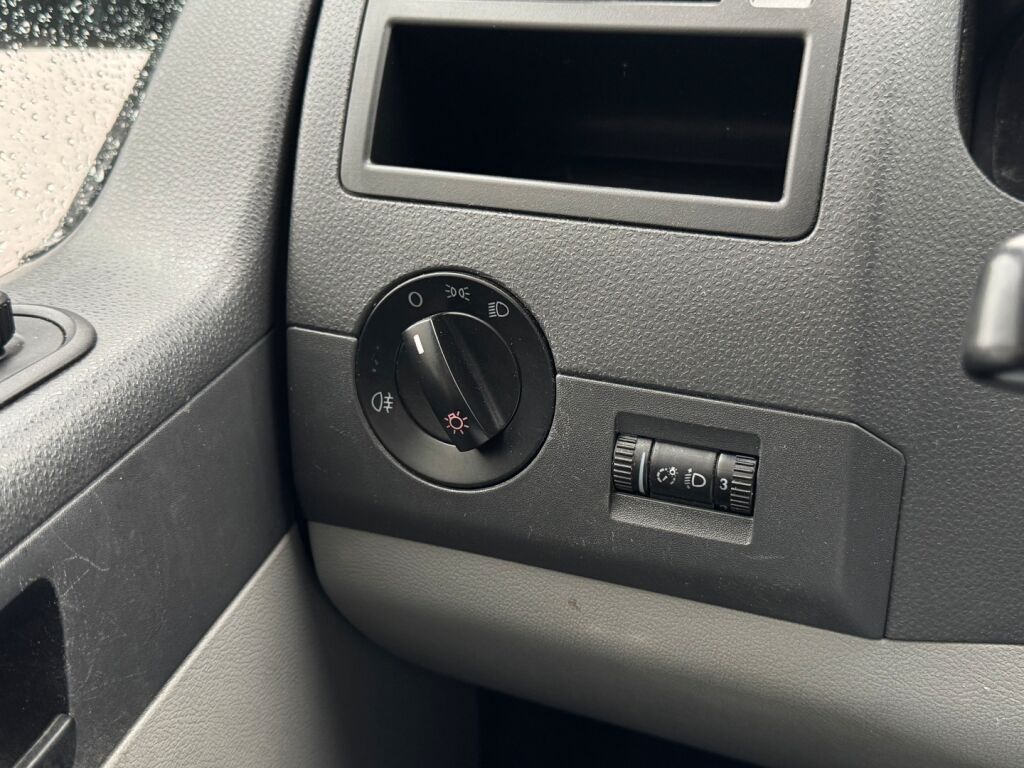 Volkswagen Transporter 2012 Sininen