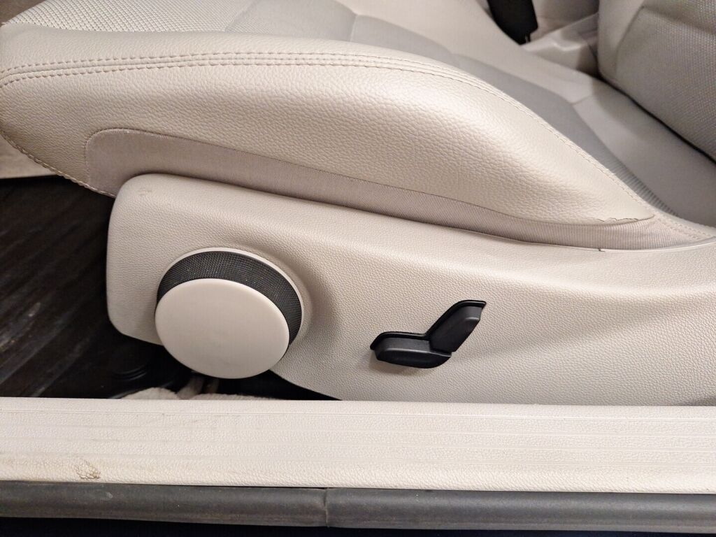 Mercedes-Benz C 2011 Sininen