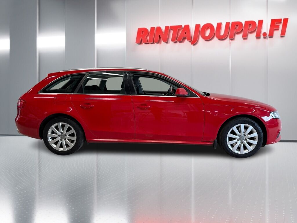 Audi A4 2011 Punainen