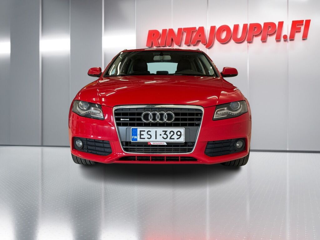 Audi A4 2011 Punainen
