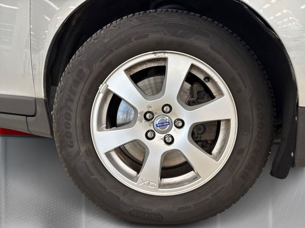 Volvo XC60 2011 Harmaa
