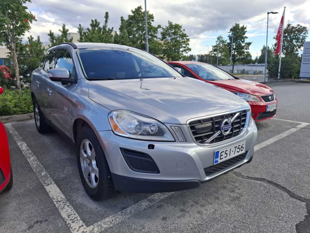 Volvo XC60 2011 Harmaa