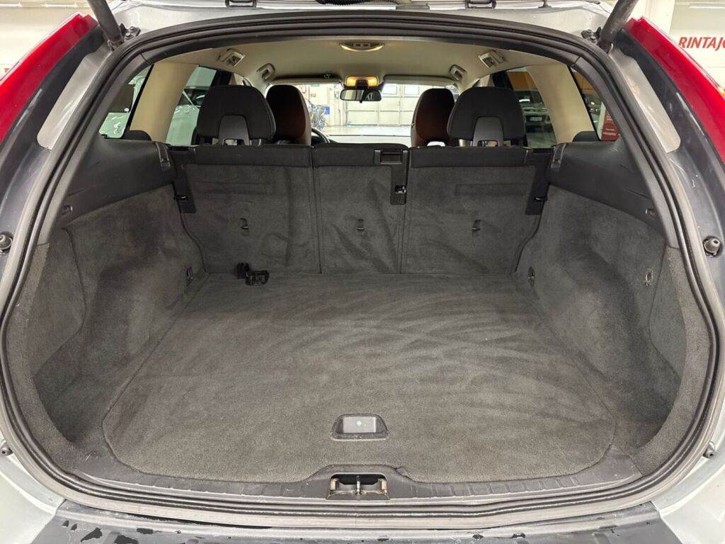 Volvo XC60 2011 Harmaa