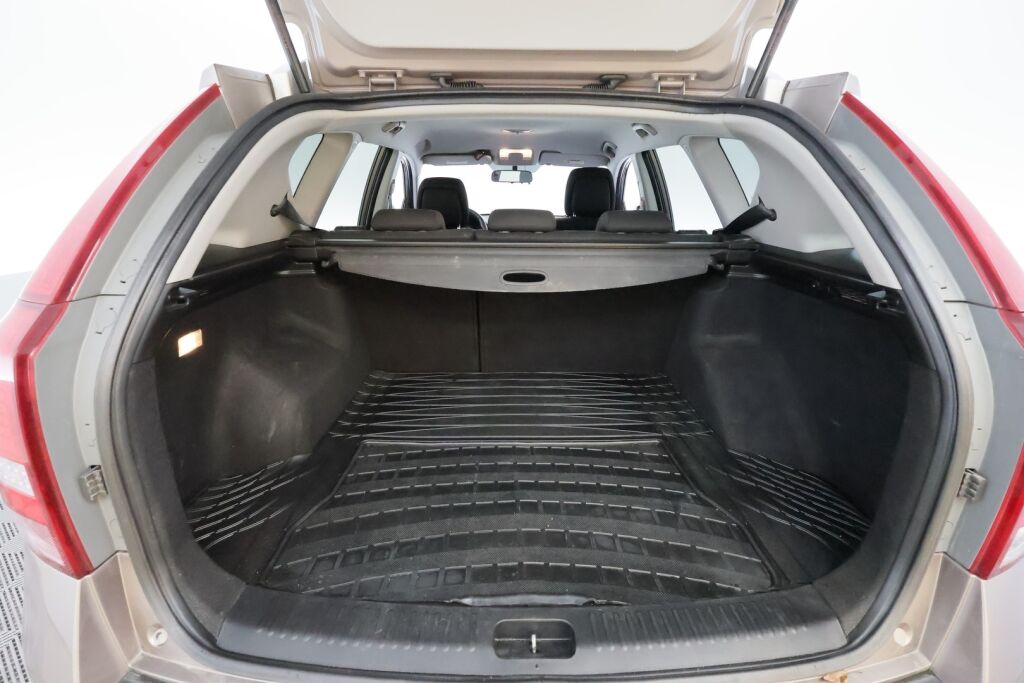 Kia Ceed 2011 Ruskea (beige)