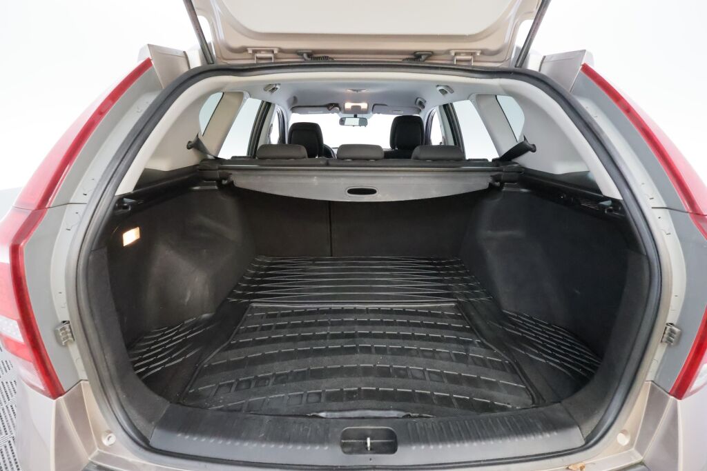 Kia Ceed 2011 Ruskea (beige)