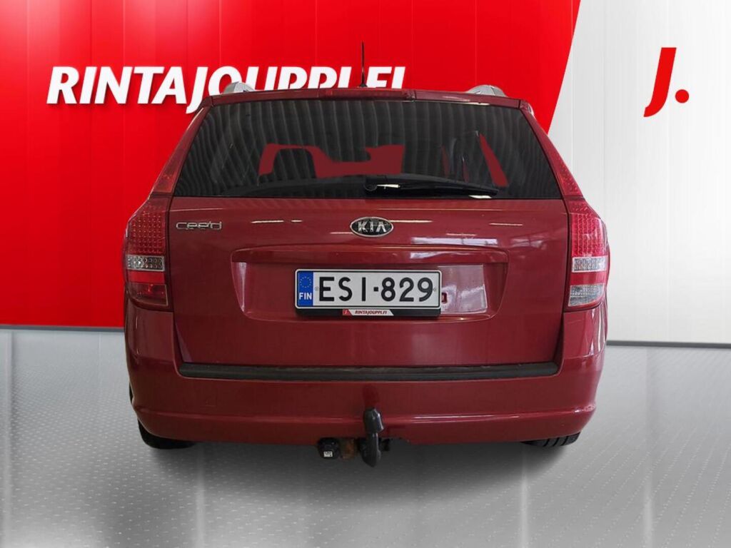 Kia Ceed 2011 Punainen