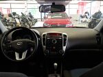 Kia Ceed 2011 Punainen