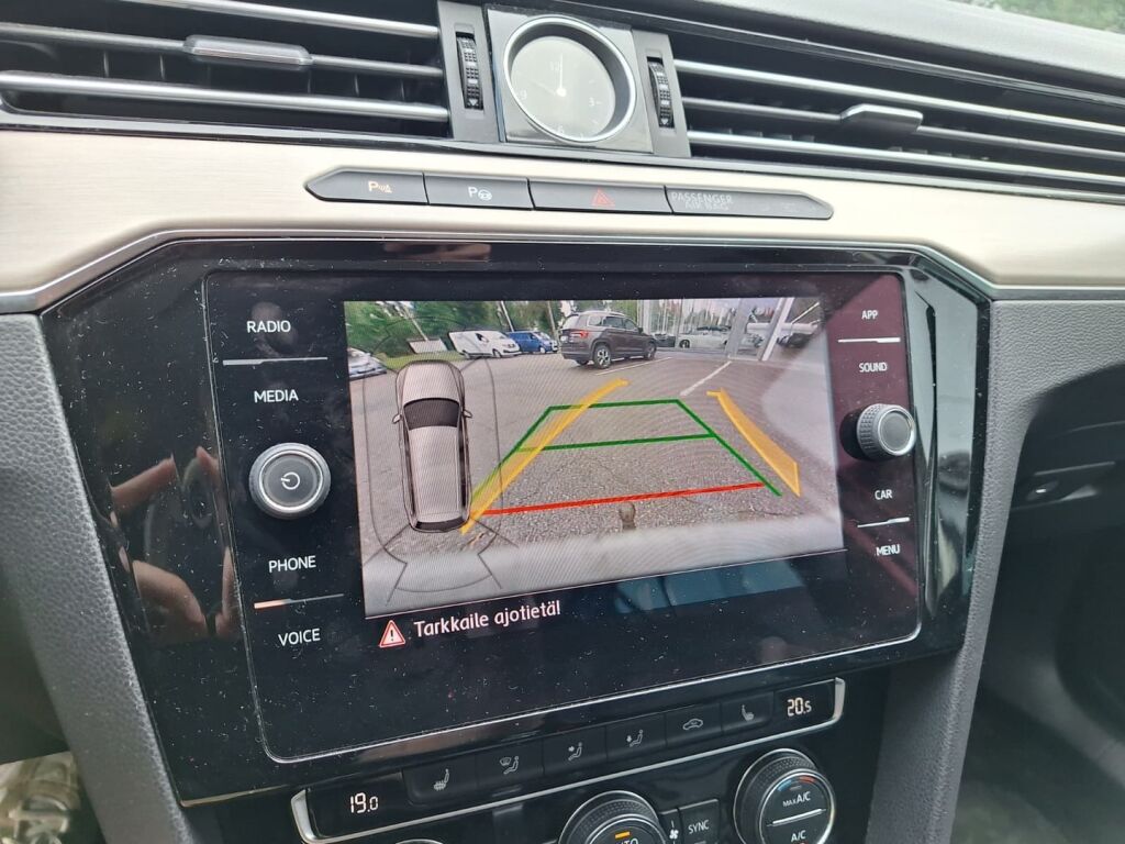 Volkswagen Passat 2017 Valkoinen
